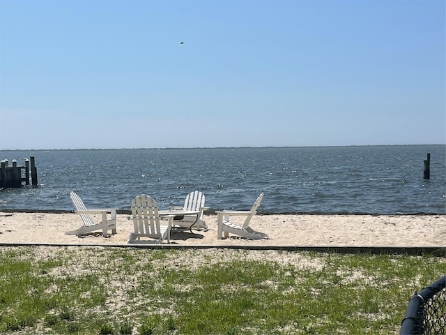 810 Anthony Dr, Lindenhurst, NY 11757 - photo 5