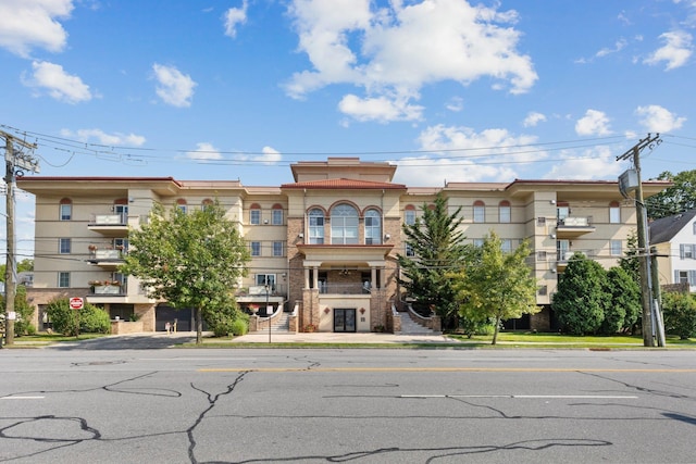 257 Central Ave Unit 1D, White Plains, NY 10606 - view of property with stairway