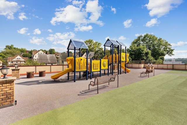 257 Central Ave Unit 1D, White Plains, NY 10606 - view of community play area