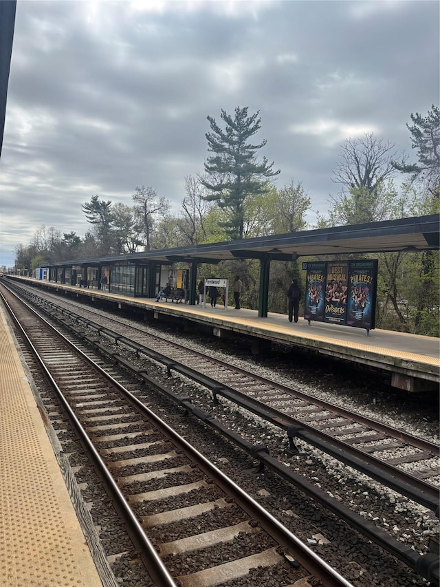 1133 Midland Ave Unit 1K, Yonkers, NY 10708 - view of home's community