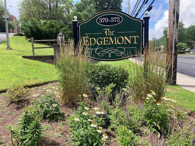 370 Central Park Ave Unit 3D, Scarsdale, NY 10583 - community sign featuring a yard