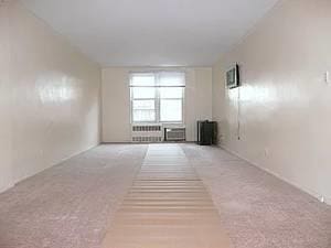 66-01 Burns Unit 3V, Rego Park, NY 11374 - photo 1