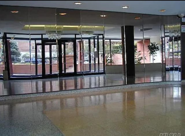 66-01 Burns Unit 3V, Rego Park, NY 11374 - photo 3