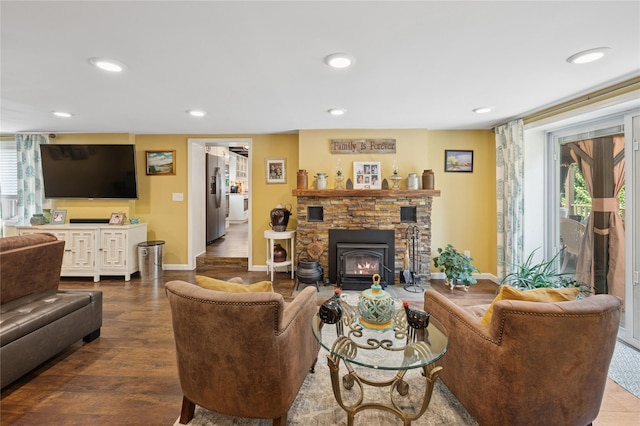 123 Pleasant Rd, Lake Peekskill, NY 10537 - living area featuring recessed lighting and dark wood-style floors