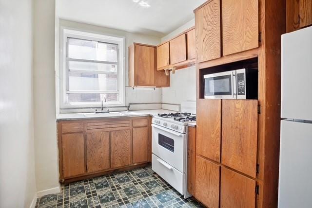 3215 Olinville Ave Unit 4C, Bronx, NY 10467 - photo 3