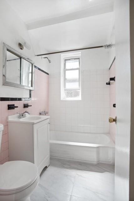 3215 Olinville Ave Unit 4C, Bronx, NY 10467 - photo 4