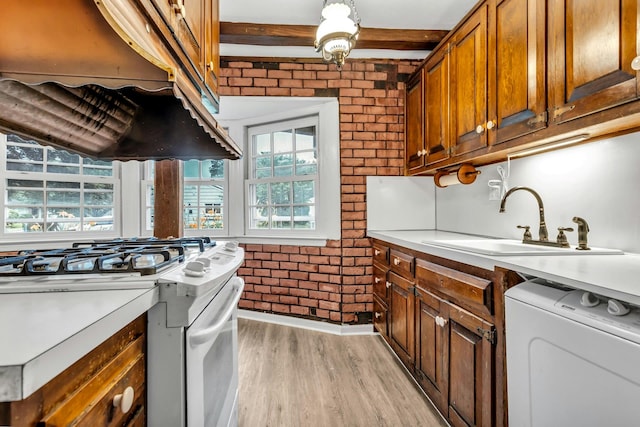 209 Lawrence Ln, Glen Cove, NY 11542 - photo 10