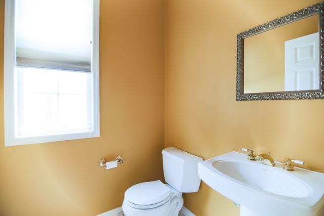 97 Reunion Rd, White Plains, NY 10603 - bathroom featuring a sink and toilet