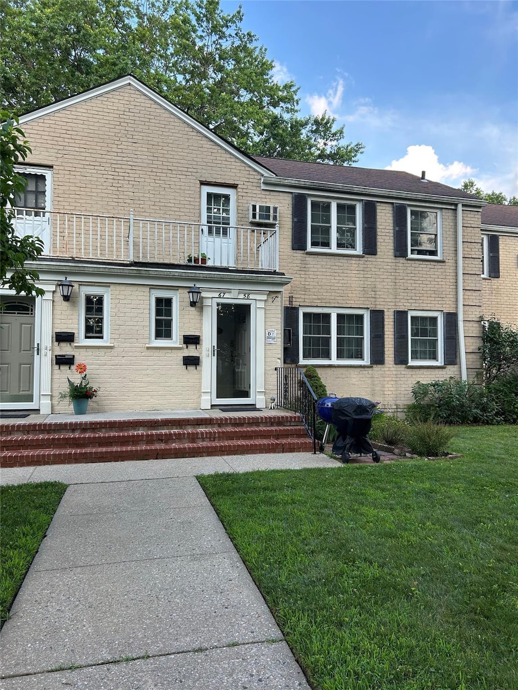 223RDPLACE 67th Ave Unit A, Bayside, NY 11364 - photo 1