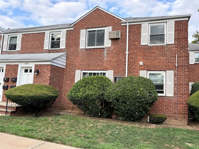 255-31 75th Ave Fl 2Nd, Glen Oaks, NY 11004 - photo 1