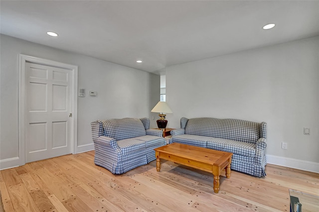 17 Singworth St, Oyster Bay, NY 11771 - sitting room featuring light wood finished floors and recessed lighting