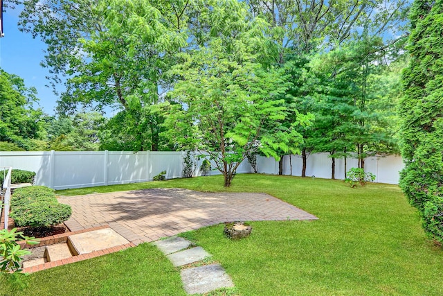17 Singworth St, Oyster Bay, NY 11771 - fenced backyard featuring a patio