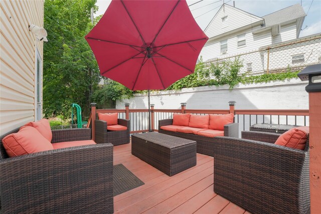 71 Dell Ave, Mount Vernon, NY 10553 - wooden terrace with an outdoor hangout area
