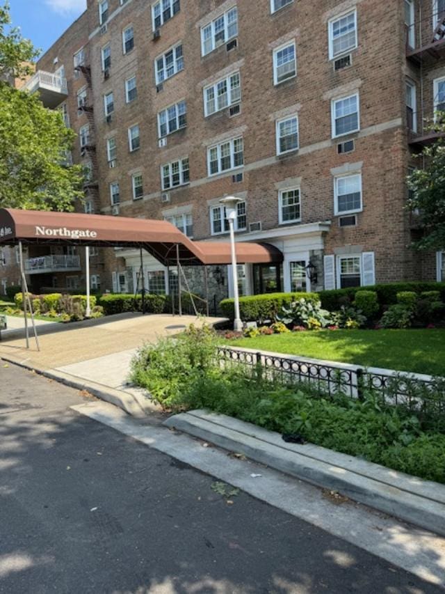 87-10 149th Ave Unit 5D, Howard Beach, NY 11414 - photo 1