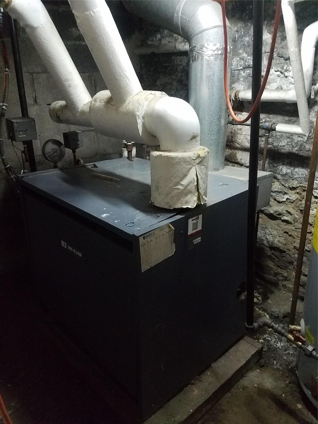 30 Edgecombe Ave, New York Manhattan, NY 10030 - utility room featuring a heating unit