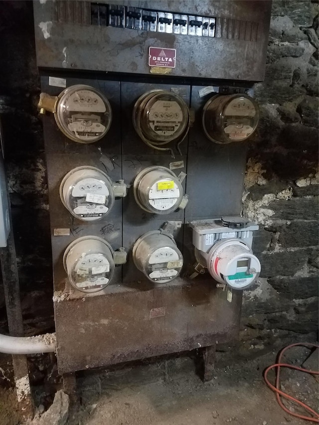 30 Edgecombe Ave, New York Manhattan, NY 10030 - detailed view of electric meter