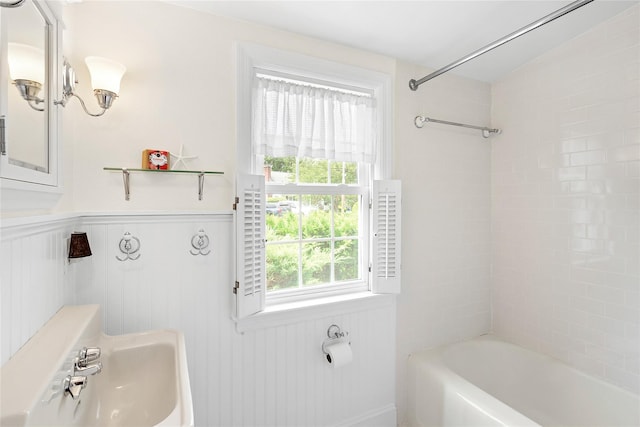 315 Old Salt Rd, Mattituck, NY 11952 - full bath featuring wainscoting and bathing tub / shower combination