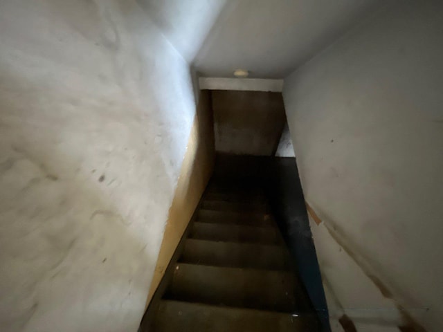 625 Edwards St Unit A, Westhampton Beach, NY 11978 - view of staircase