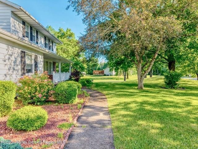 135 Hilltop Rd, Saugerties, NY 12477 - photo 3