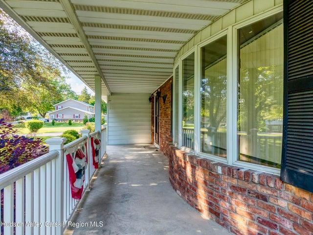 135 Hilltop Rd, Saugerties, NY 12477 - photo 4