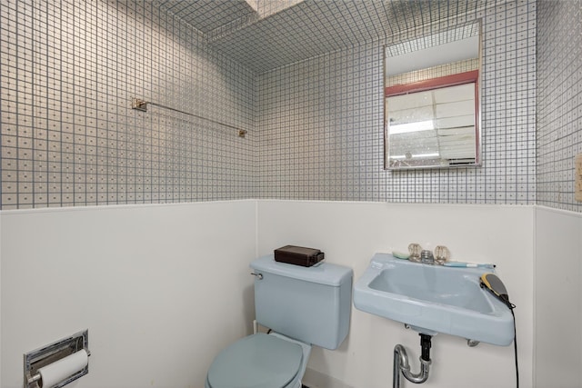 7641 N Broadway, Red Hook, NY 12571 - half bathroom featuring wallpapered walls and toilet