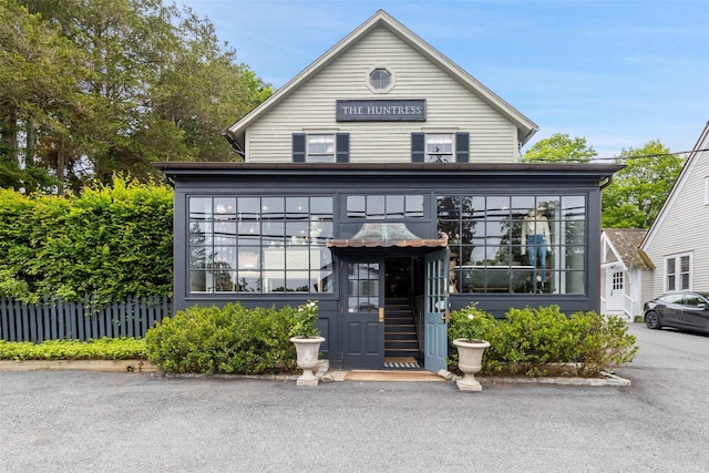 259 Westchester Ave, Pound Ridge, NY 10576 - view of front of house