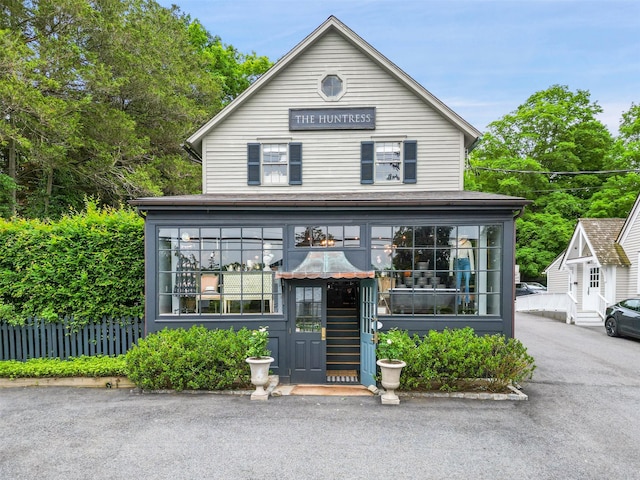 259 Westchester Ave, Pound Ridge, NY 10576 - view of front of property