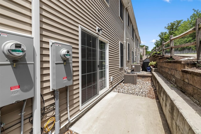28 Pinto Rd W, Middletown, NY 10941 - view of patio