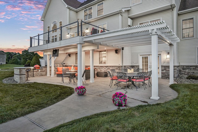 28 Viola Ct, Wappingers Falls, NY 12590 - patio / terrace with a pergola, a patio area, and a yard