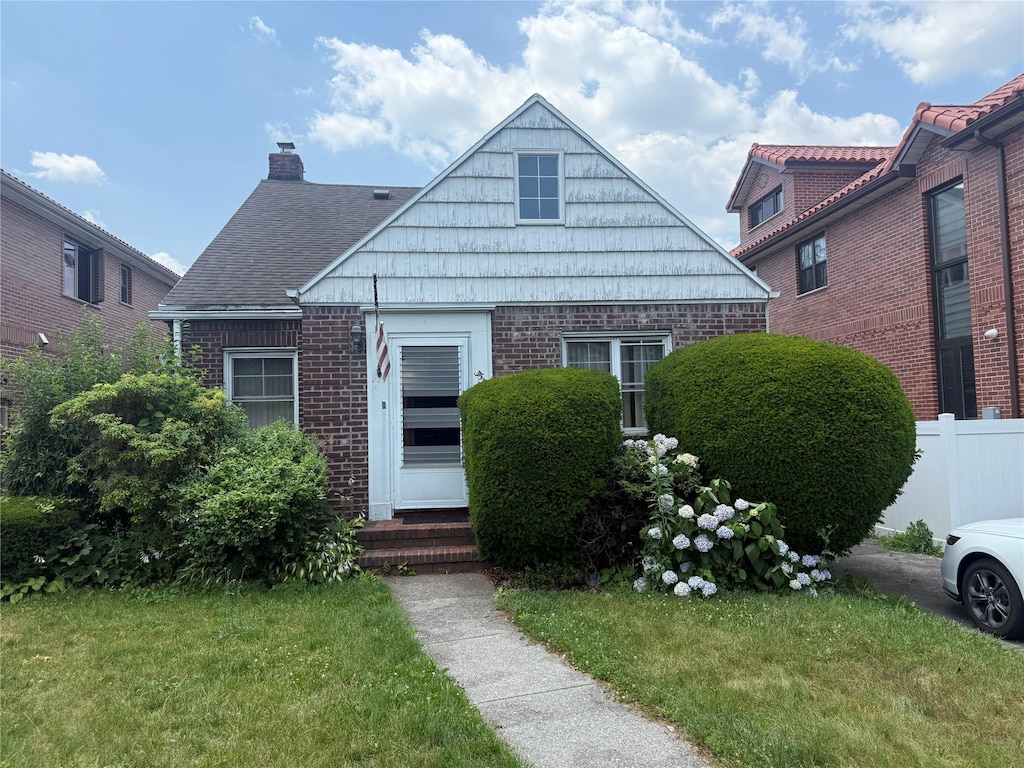 35-16 203rd St, Bayside, NY 11361 - photo 3