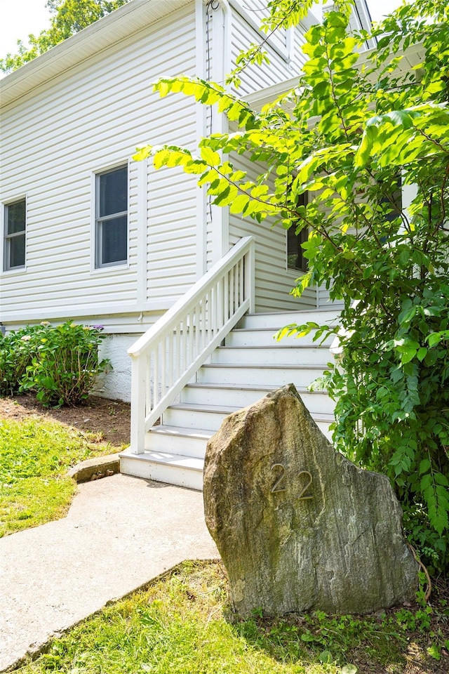 22 Tompkins Ave, Beacon, NY 12508 - property entrance