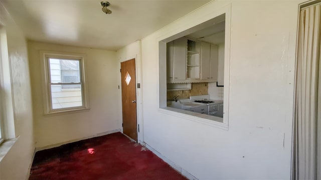507 S 6th Ave, Mount Vernon, NY 10550 - interior space with a sink