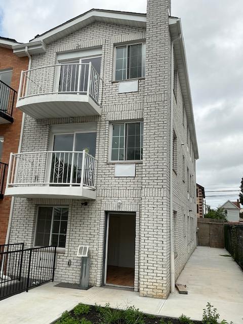 90-28 138th Pl, Jamaica, NY 11435 - photo 1
