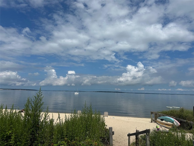 20 Oak Grove Rd, Southampton, NY 11968 - water view