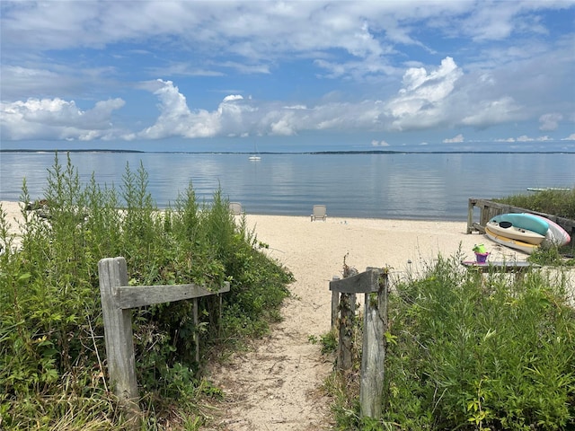 20 Oak Grove Rd, Southampton, NY 11968 - water view