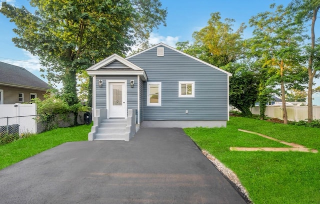 17 Banbury Ct, Amityville, NY 11701 - photo 1