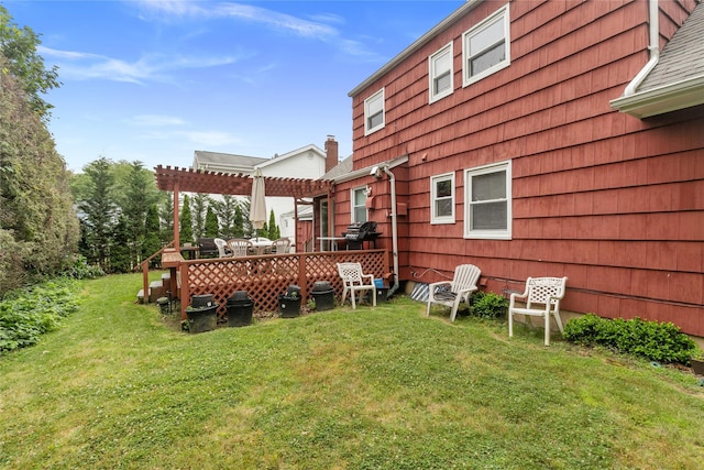 11 Glenwood Rd, Glen Head, NY 11545 - view of green lawn with a pergola