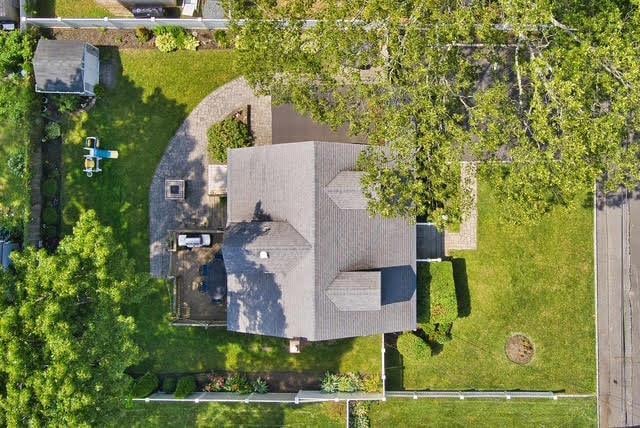 369 S 16th St, Lindenhurst, NY 11757 - aerial view of property and surrounding area