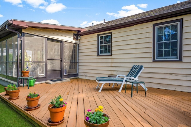 16 Ria Dr, White Plains, NY 10605 - wooden terrace featuring a sunroom