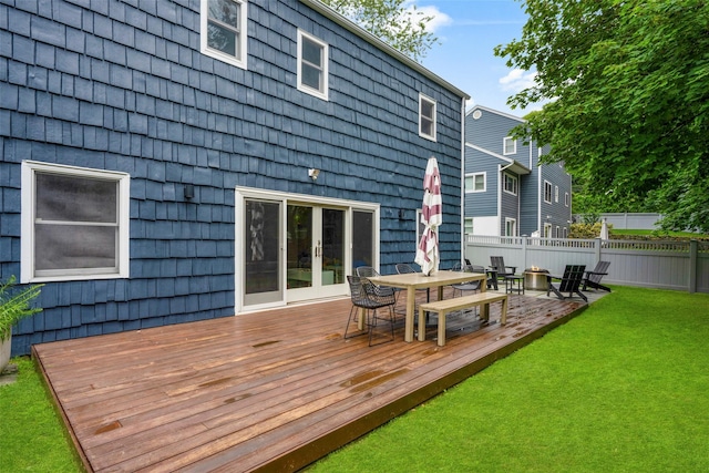 920 Protano Ln, Mamaroneck, NY 10543 - wooden deck with french doors and outdoor dining area