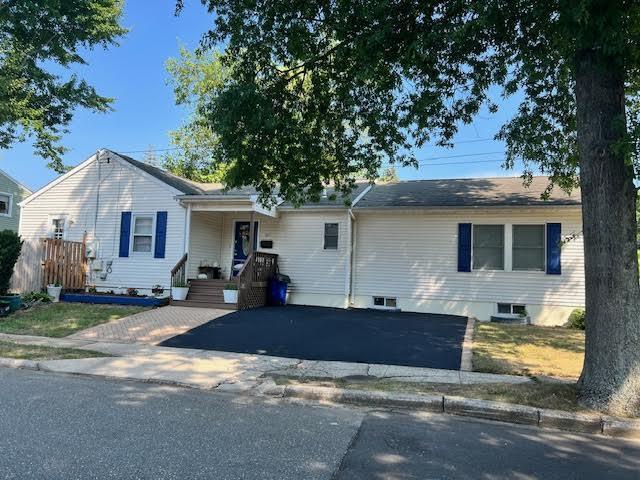 301 Laurel Rd, Northport, NY 11768 - photo 2