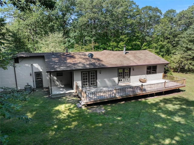 920 Mount Vernon Rd, Wurtsboro, NY 12790 - back of property featuring a yard, a wooden deck, and a shingled roof