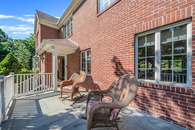 7 Hunter Ct, Dix Hills, NY 11746 - view of patio / terrace