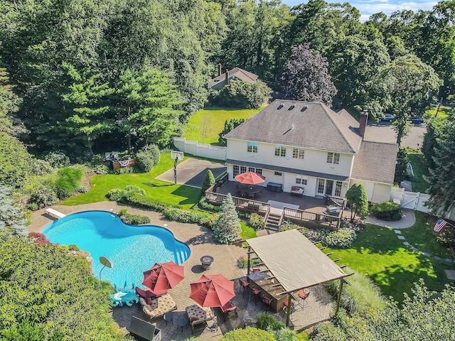 7 Hunter Ct, Dix Hills, NY 11746 - view of subject property with a pool