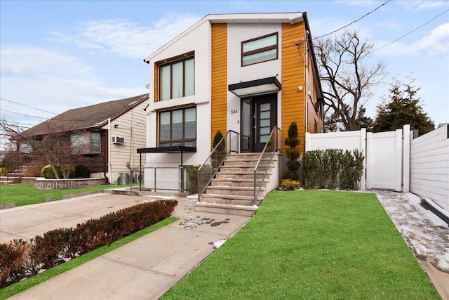 544 Oxford Rd, Cedarhurst, NY 11516 - view of contemporary home