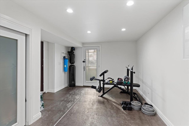 544 Oxford Rd, Cedarhurst, NY 11516 - exercise area with recessed lighting and baseboards