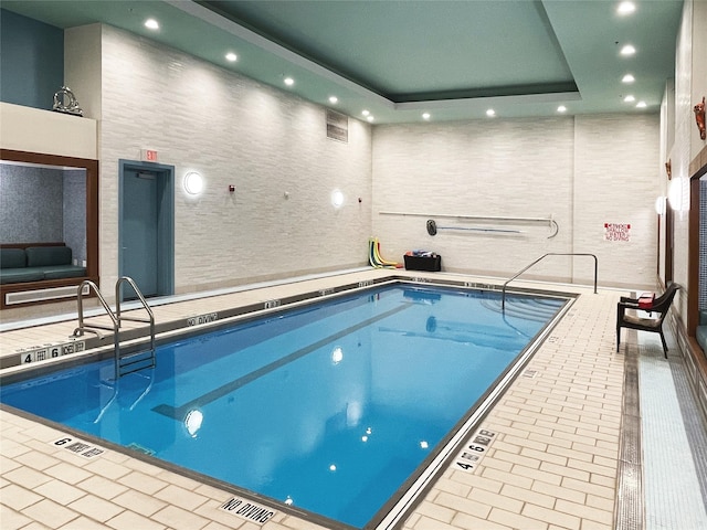 10 City Pl Unit Ph2C, White Plains, NY 10601 - view of indoor community pool