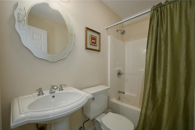 90 River Rd, Hyde Park, NY 12538 - full bath with toilet and shower / tub combo