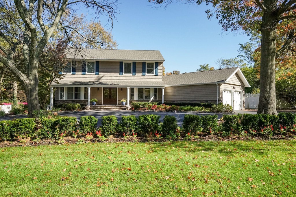 29 Astro Pl, Dix Hills, NY 11746 - photo 1