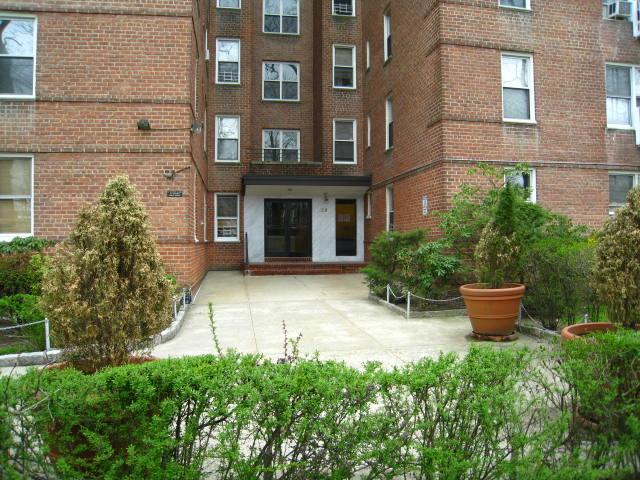 29 Abeel St Unit 4L, Yonkers, NY 10705 - view of building exterior